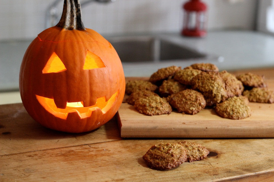 Roasted Pumpkin Oatmeal Cookies